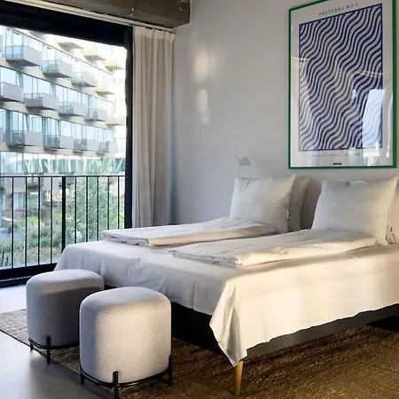 Stunning Industrial-style Loft By The Canals Διαμέρισμα *