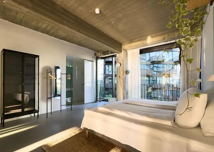 Stunning Industrial-style Loft By The Canals * Copenaghen